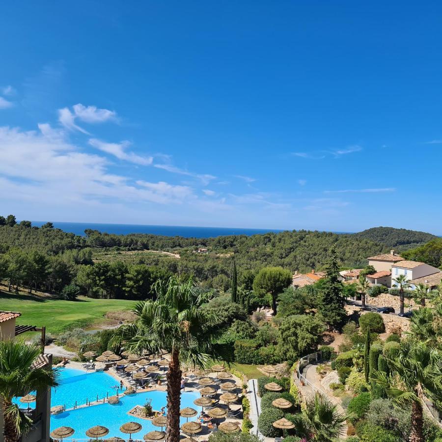 Apartament Hameau Des Amandiers - Vue Mer, Golf Et Vignes Saint-Cyr-sur-Mer Zewnętrze zdjęcie